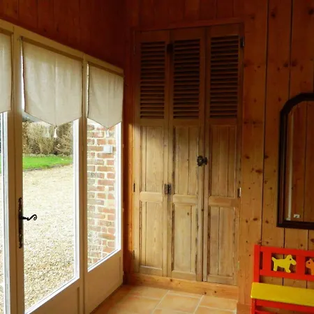 Holiday home Gite Gites De France - Le Clos De La Roseraie