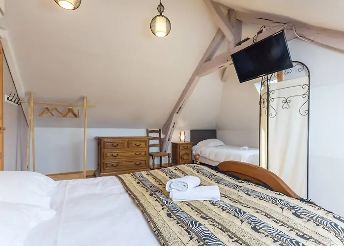 Gite Gites De France - Le Clos De La Roseraie *